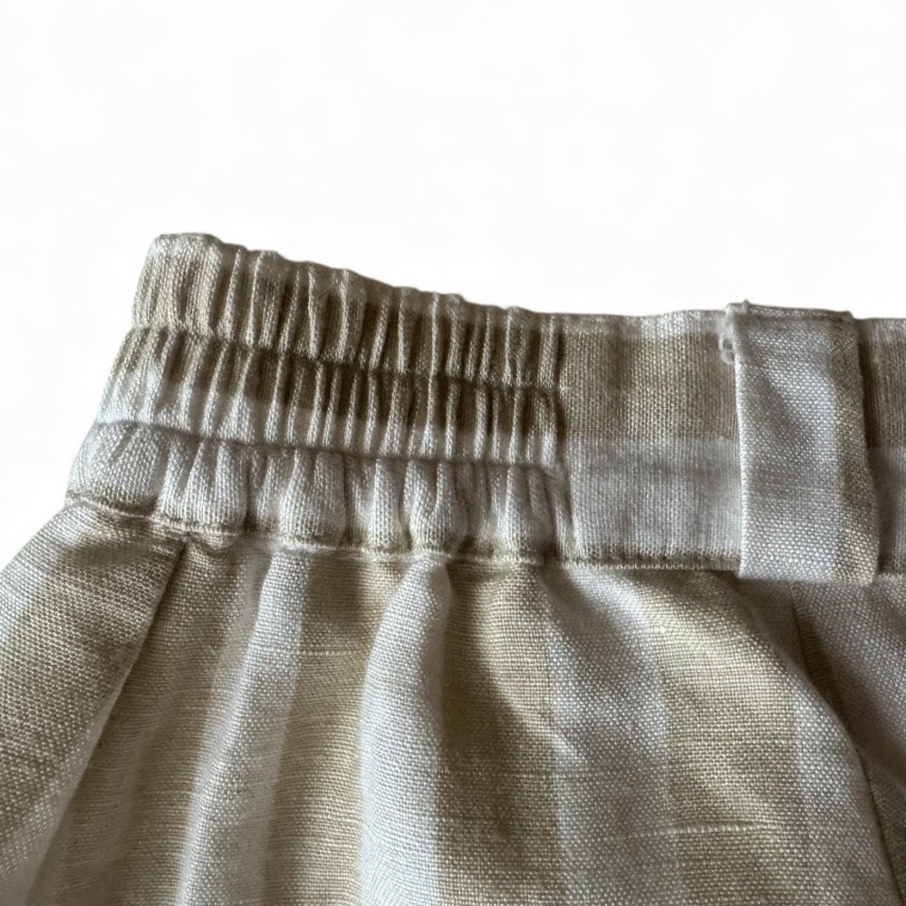 Vintage High Rise Striped Linen Bermuda Shorts 
| Minimalist Retro Resortwear - Picture 7 of 11